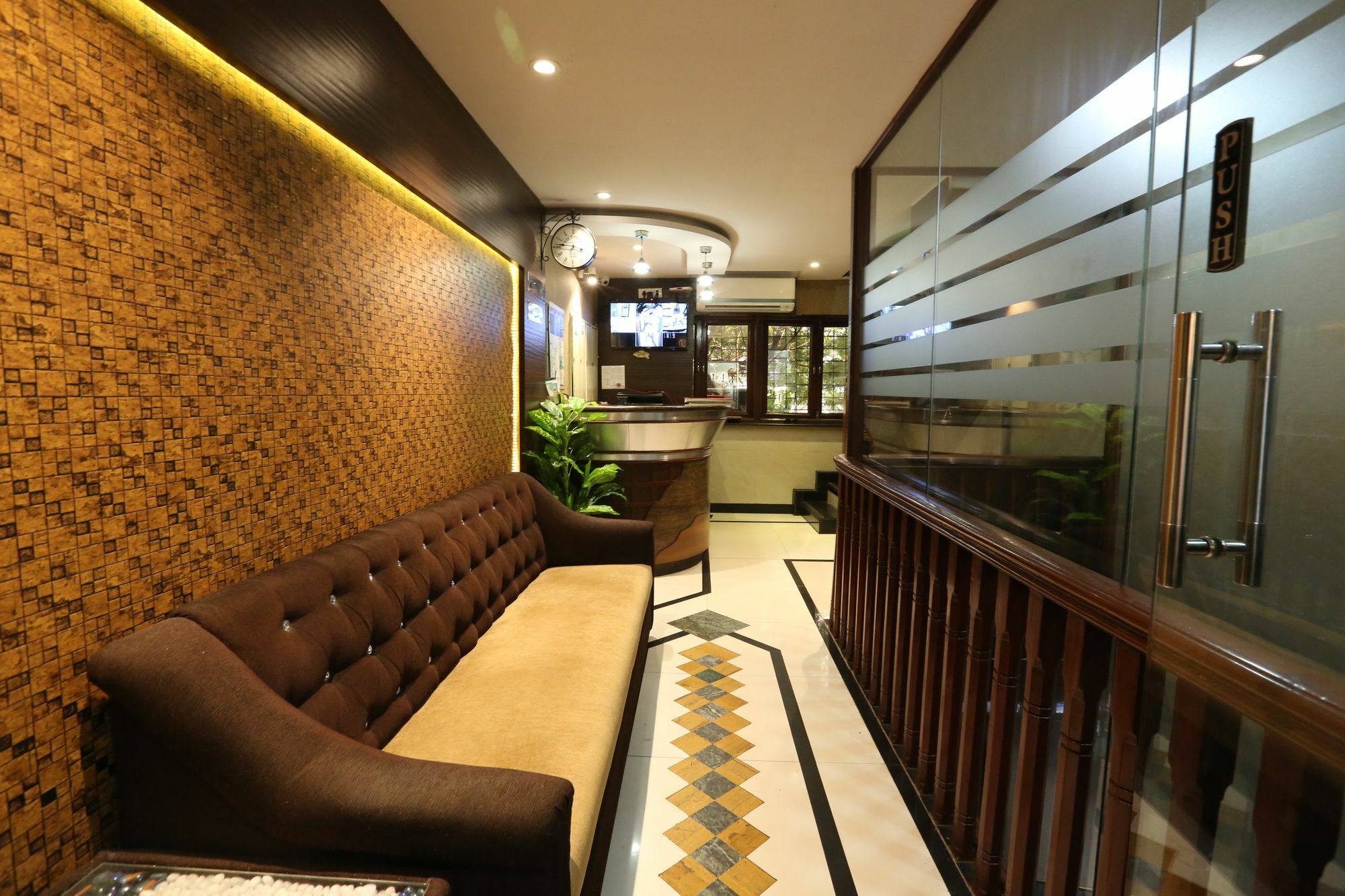 Hotel Happyland Mumbai Exterior foto