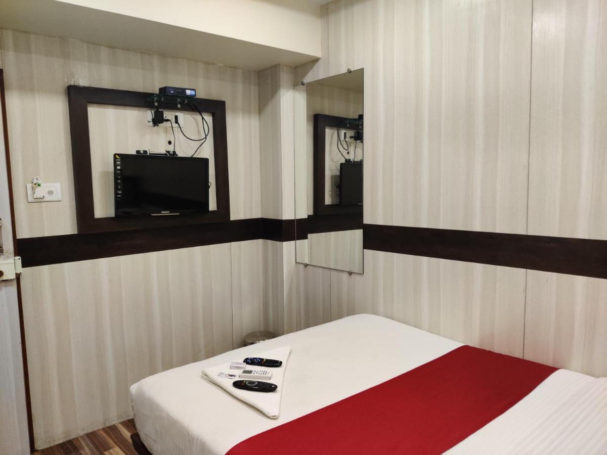 Hotel Happyland Mumbai Exterior foto